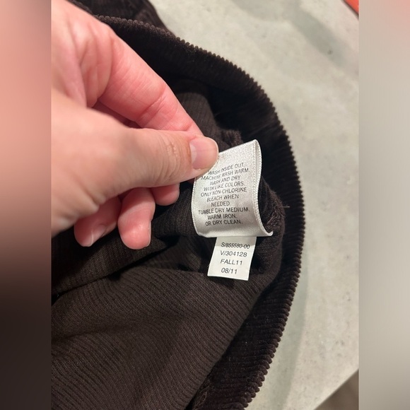 Banana Republic Mini Skirt Women’s 8 Velvet Purple Buttons Zipper Goth Grunge - Picture 5 of 8